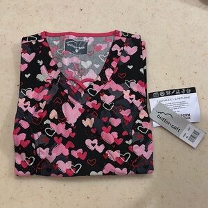 Cherokee Heart Pattern Scrub Top - Pink, Red, Black